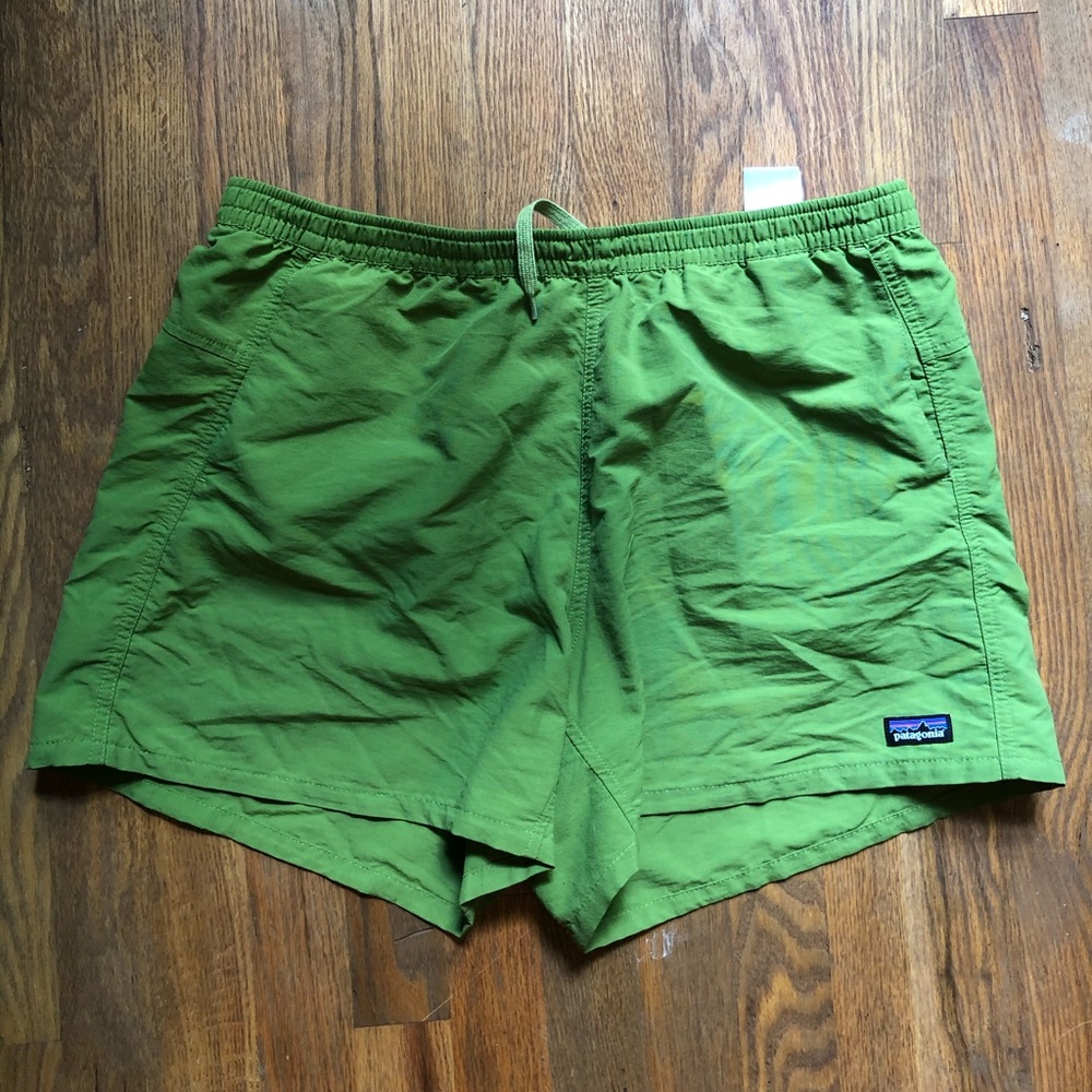 Patagonia baggies green large